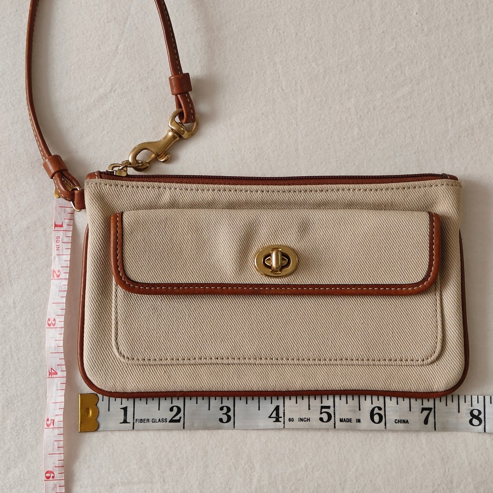 Vintage Coach Legacy Canvas Wristlet Small Beige Brown Leather Turnlock Zip Bag - Picture 3 of 7